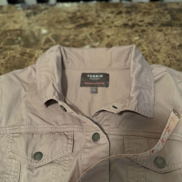 Torrid Denim Shacket Women’s Size 1 Twill Pink Lightweight - Picture 7 of 8